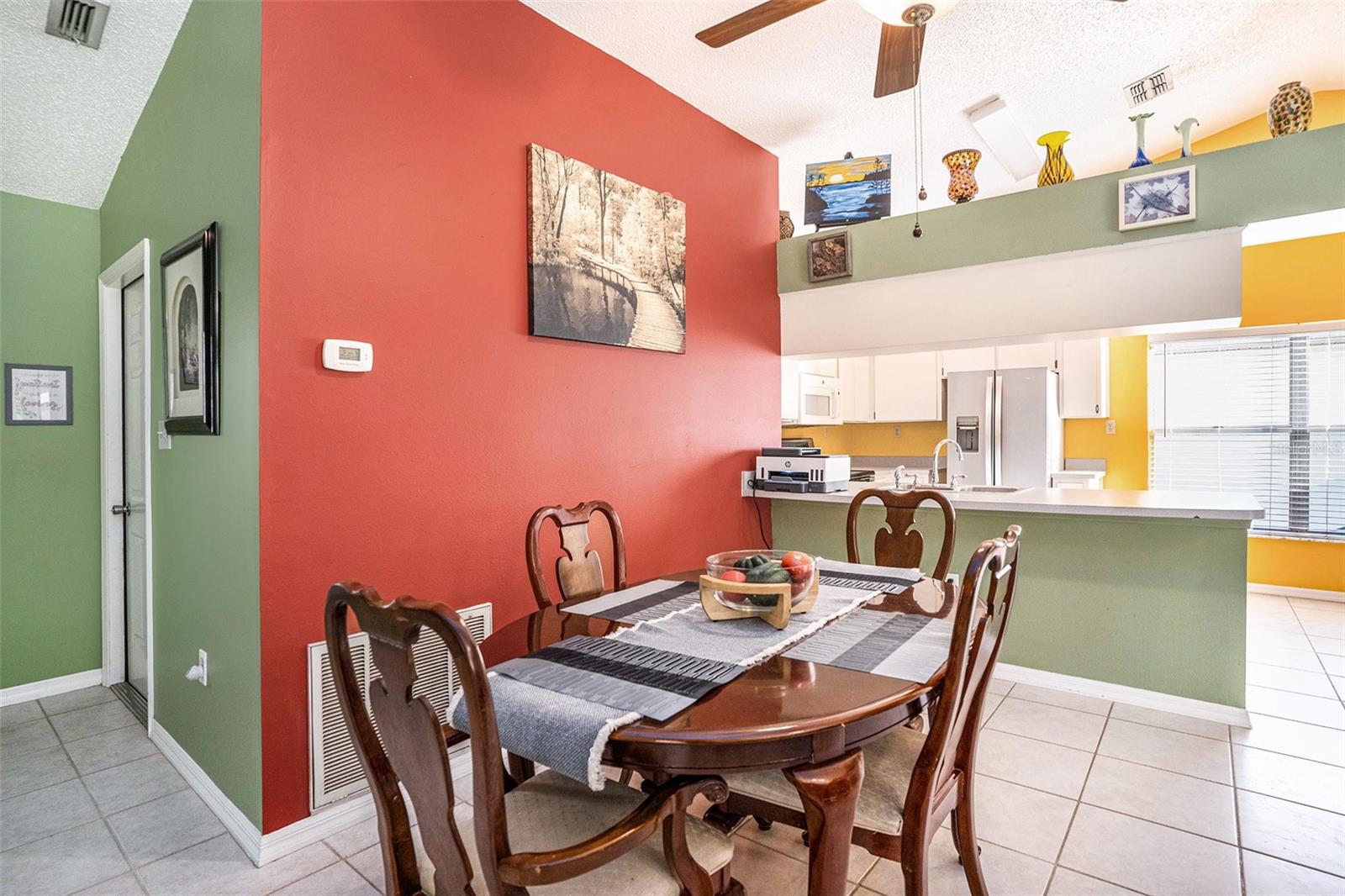 Image 9 of 30 For 2070 Sarah Louise Drive