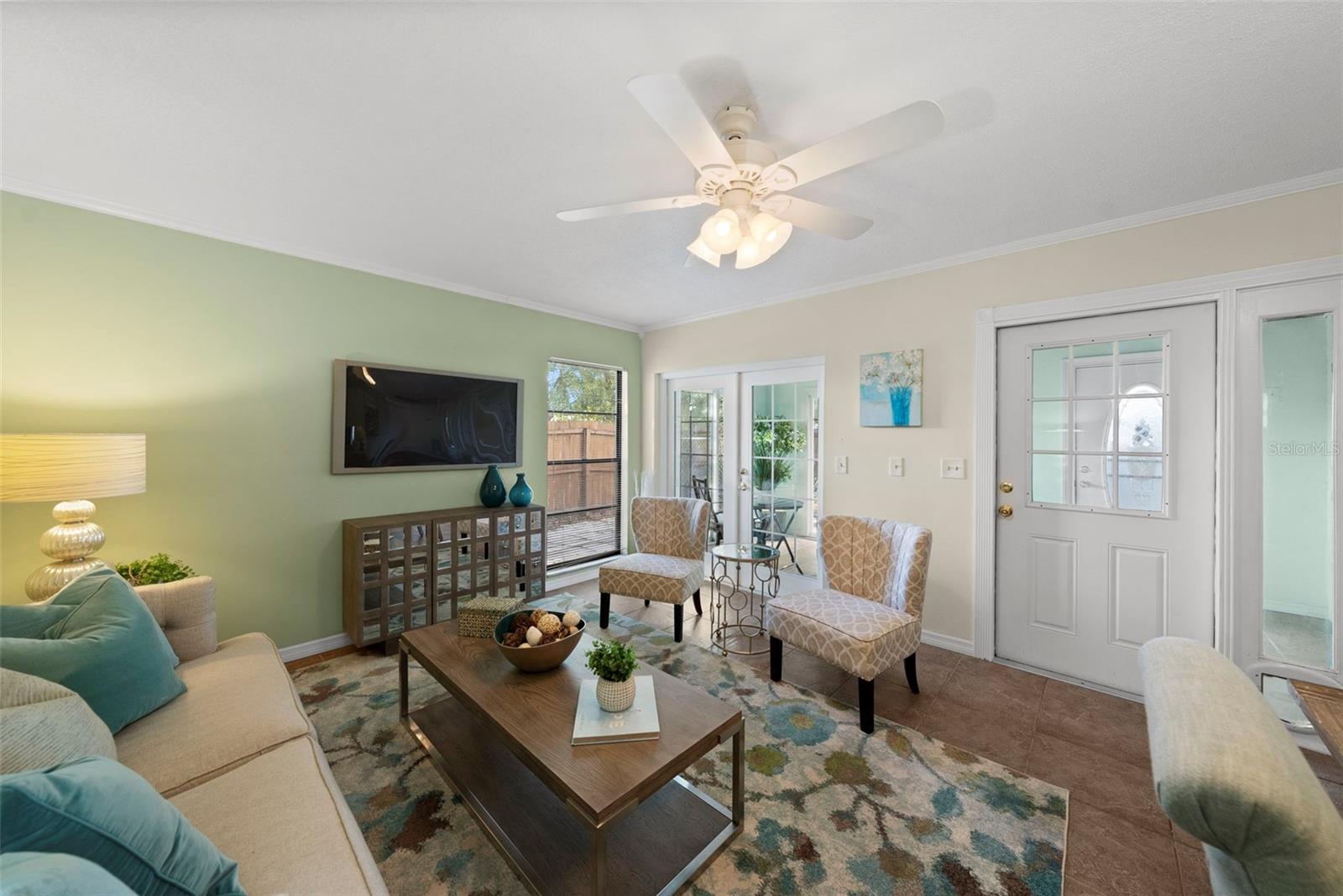 Image 12 of 59 For 10703 Meadowglen Lane