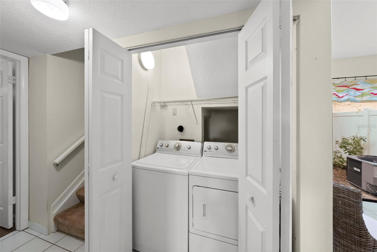 Image 24 of 59 For 10703 Meadowglen Lane