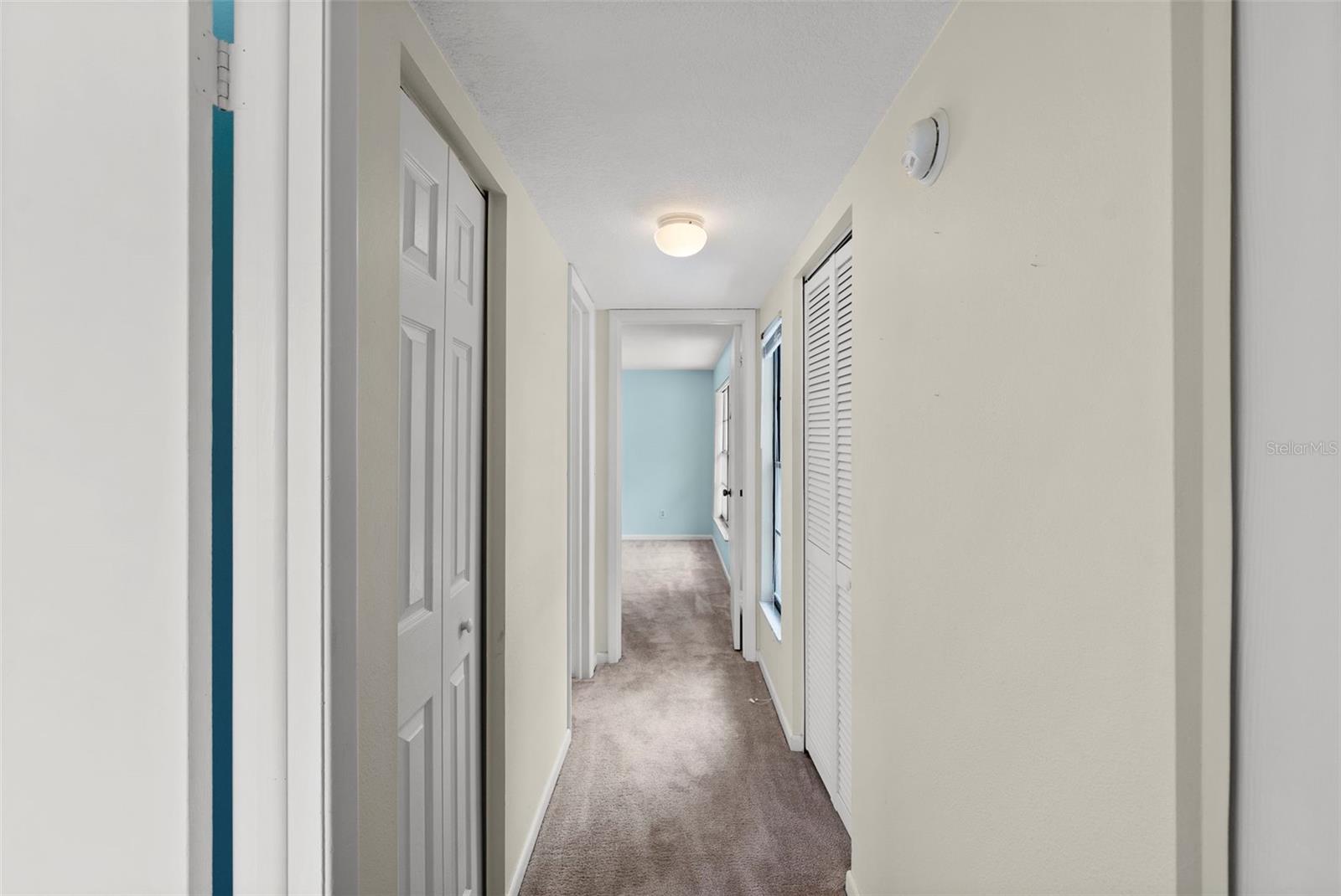 Image 27 of 59 For 10703 Meadowglen Lane