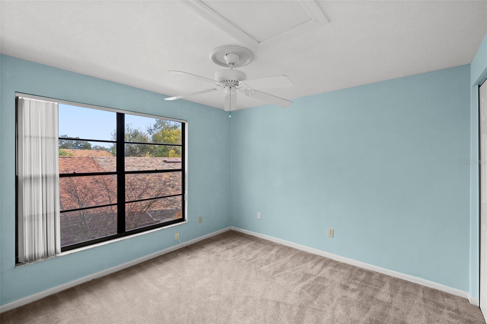 Image 28 of 59 For 10703 Meadowglen Lane