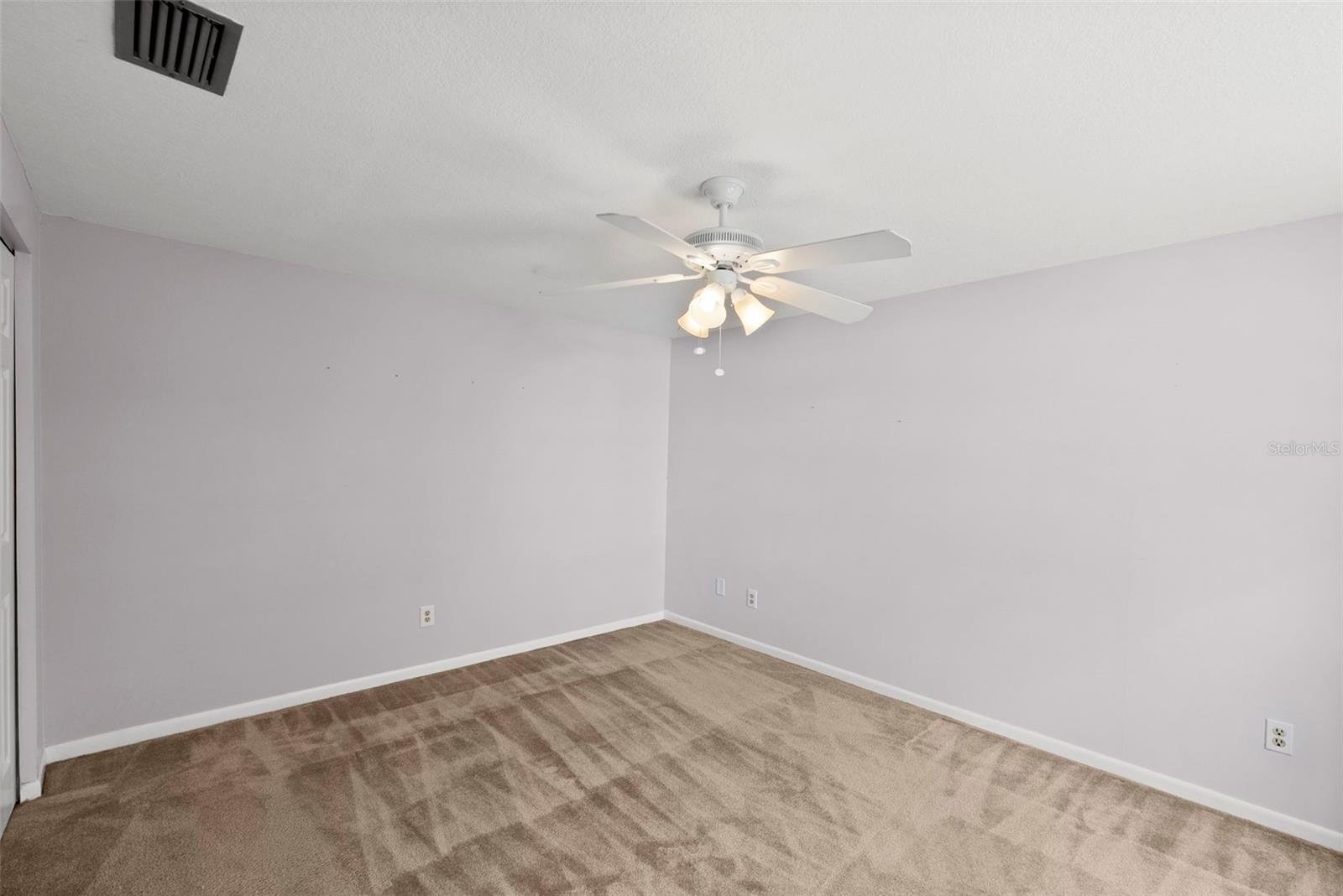 Image 32 of 59 For 10703 Meadowglen Lane