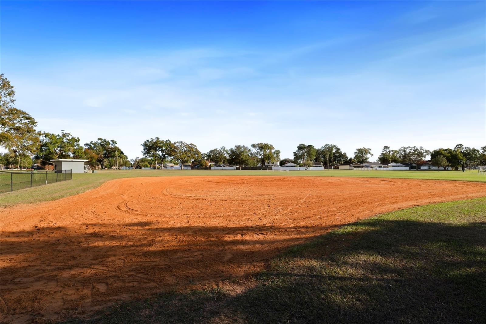 Image 54 of 59 For 10703 Meadowglen Lane