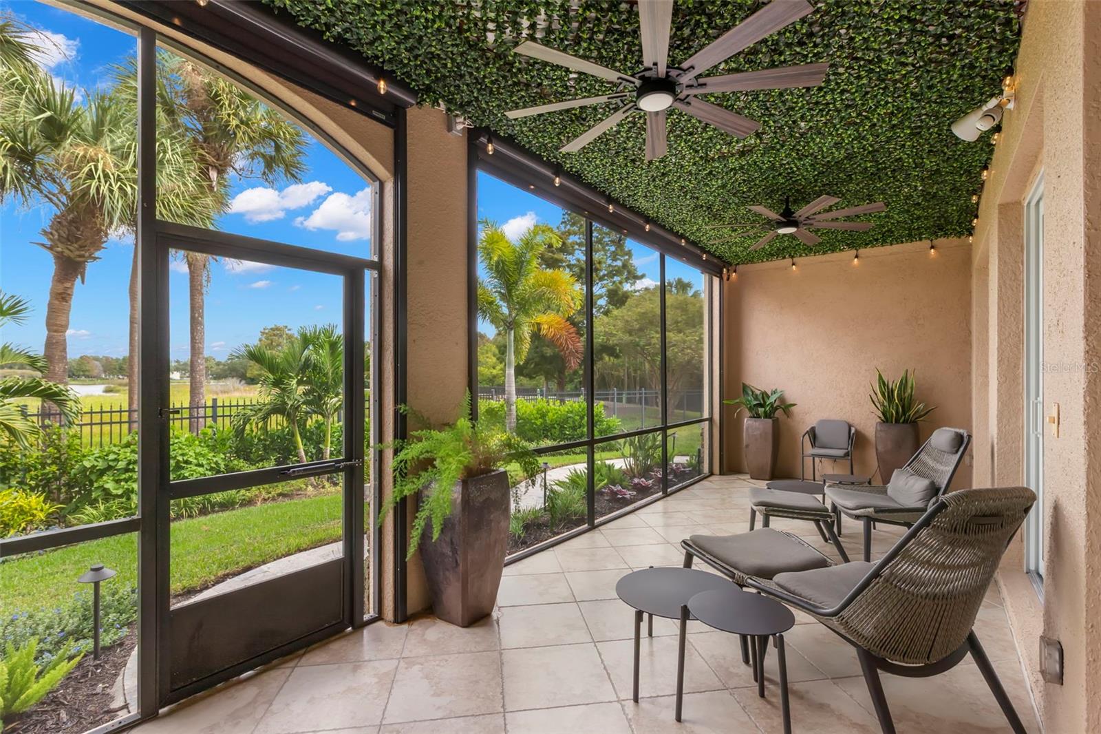 Image 31 of 59 For 657 Saxony Boulevard