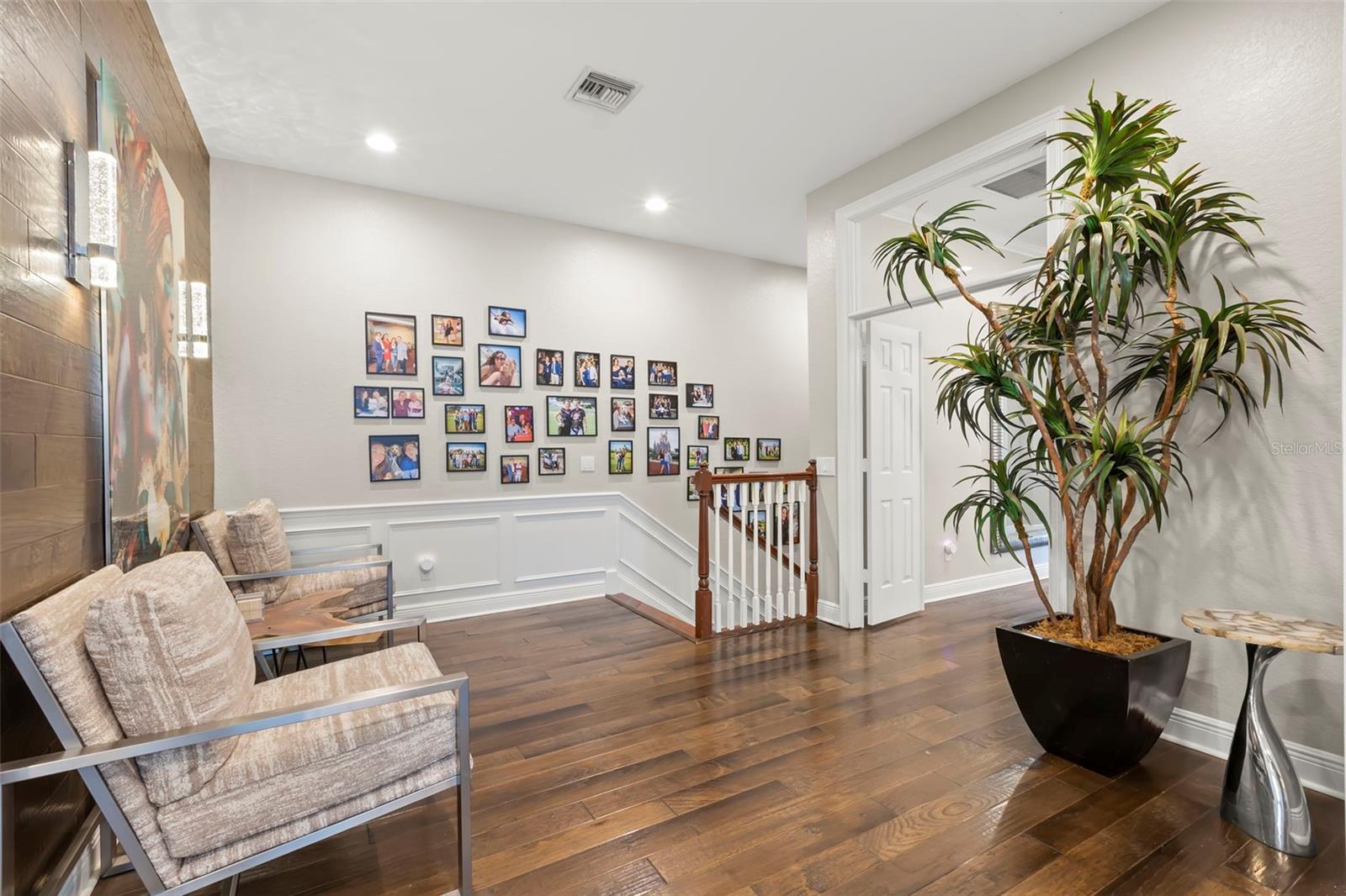 Image 35 of 59 For 657 Saxony Boulevard