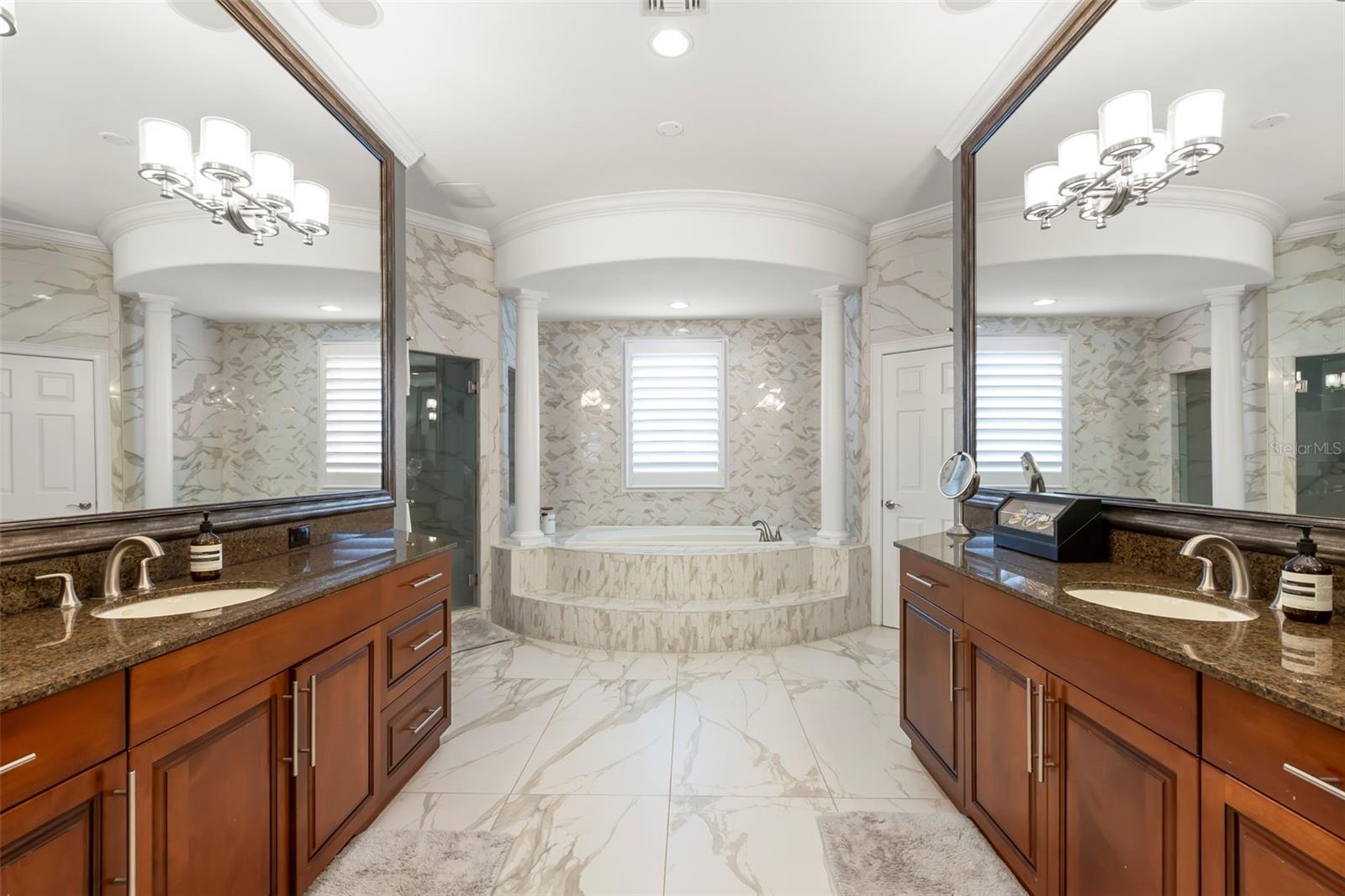Image 40 of 59 For 657 Saxony Boulevard
