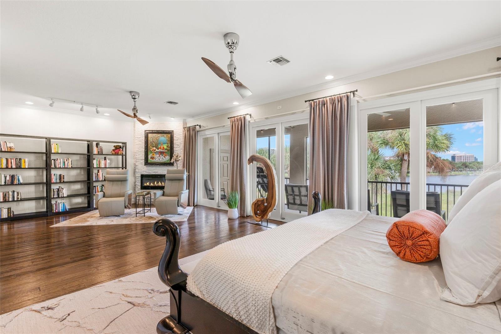 Image 47 of 59 For 657 Saxony Boulevard