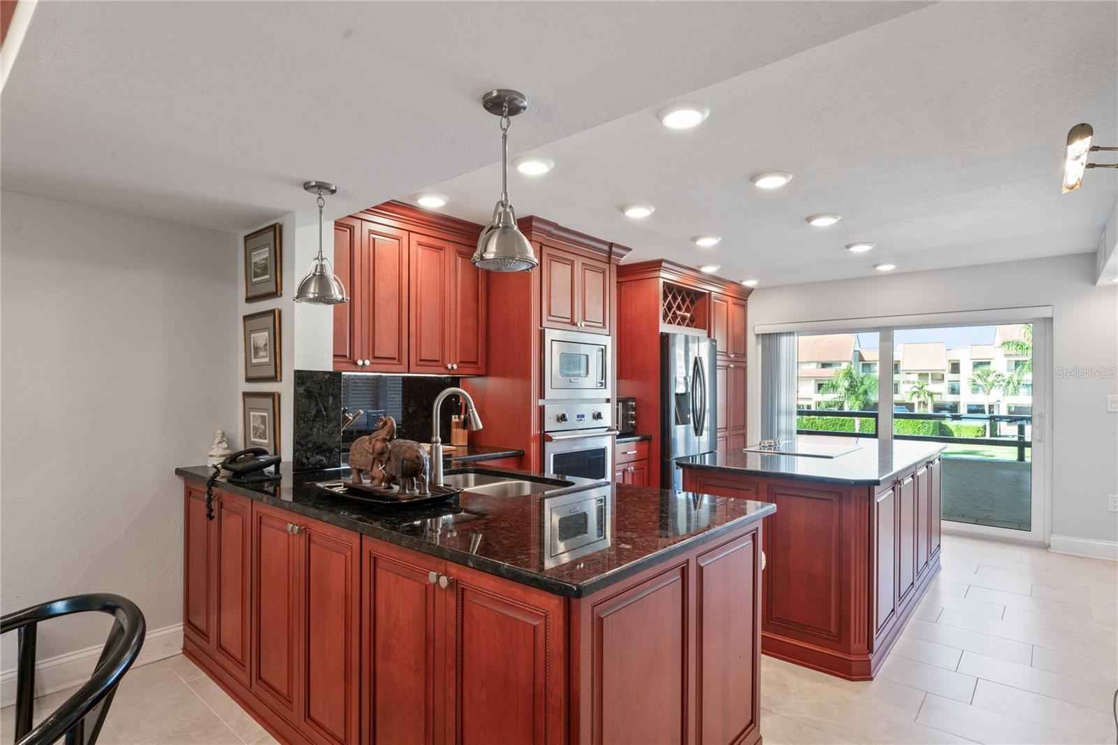 Image 17 of 80 For 126 1st Street E 102