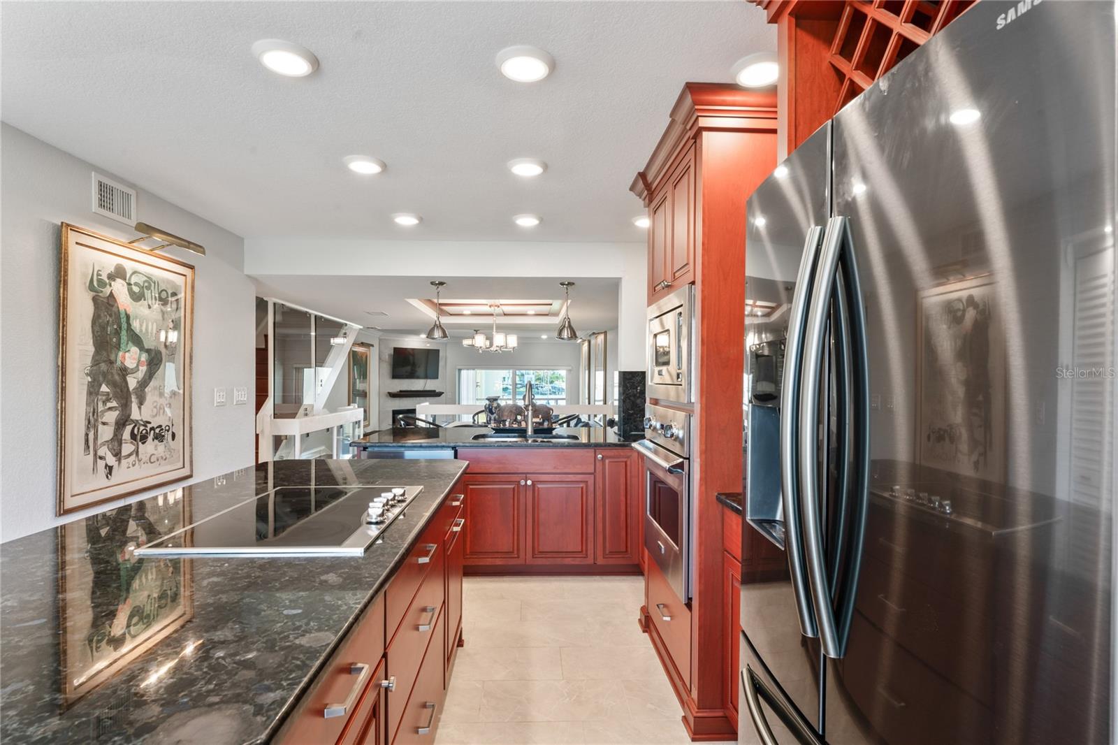 Image 20 of 80 For 126 1st Street E 102