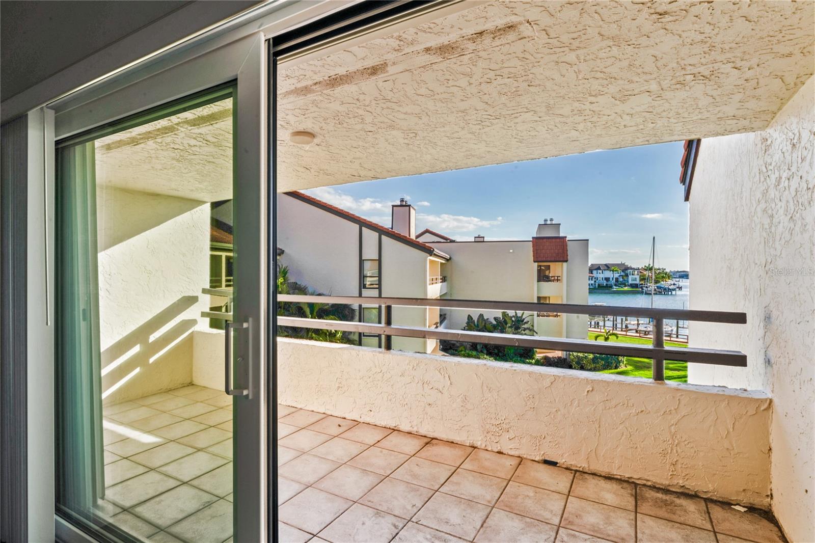 Image 36 of 80 For 126 1st Street E 102