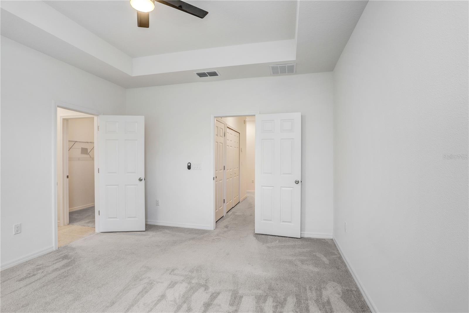 Image 13 of 33 For 34155 Cinder Way
