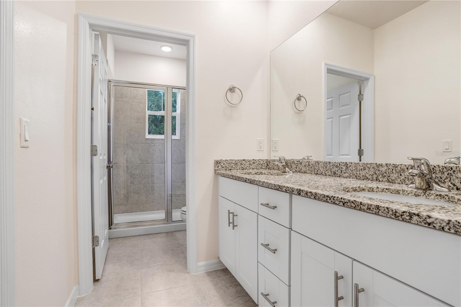 Image 14 of 33 For 34155 Cinder Way