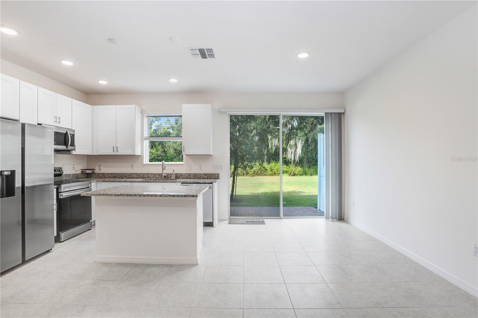 Image 5 of 33 For 34155 Cinder Way
