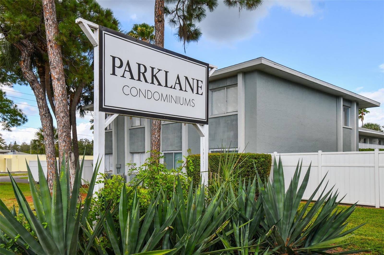 Details for 379 47th Avenue N 212, ST PETERSBURG, FL 33703