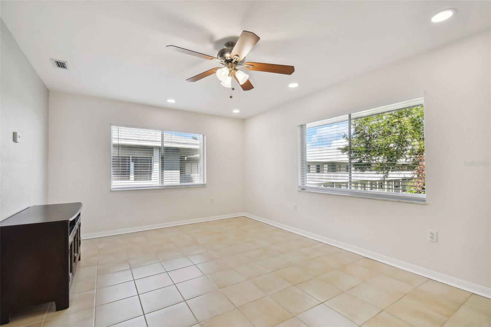 Image 19 of 58 For 379 47th Avenue N 212