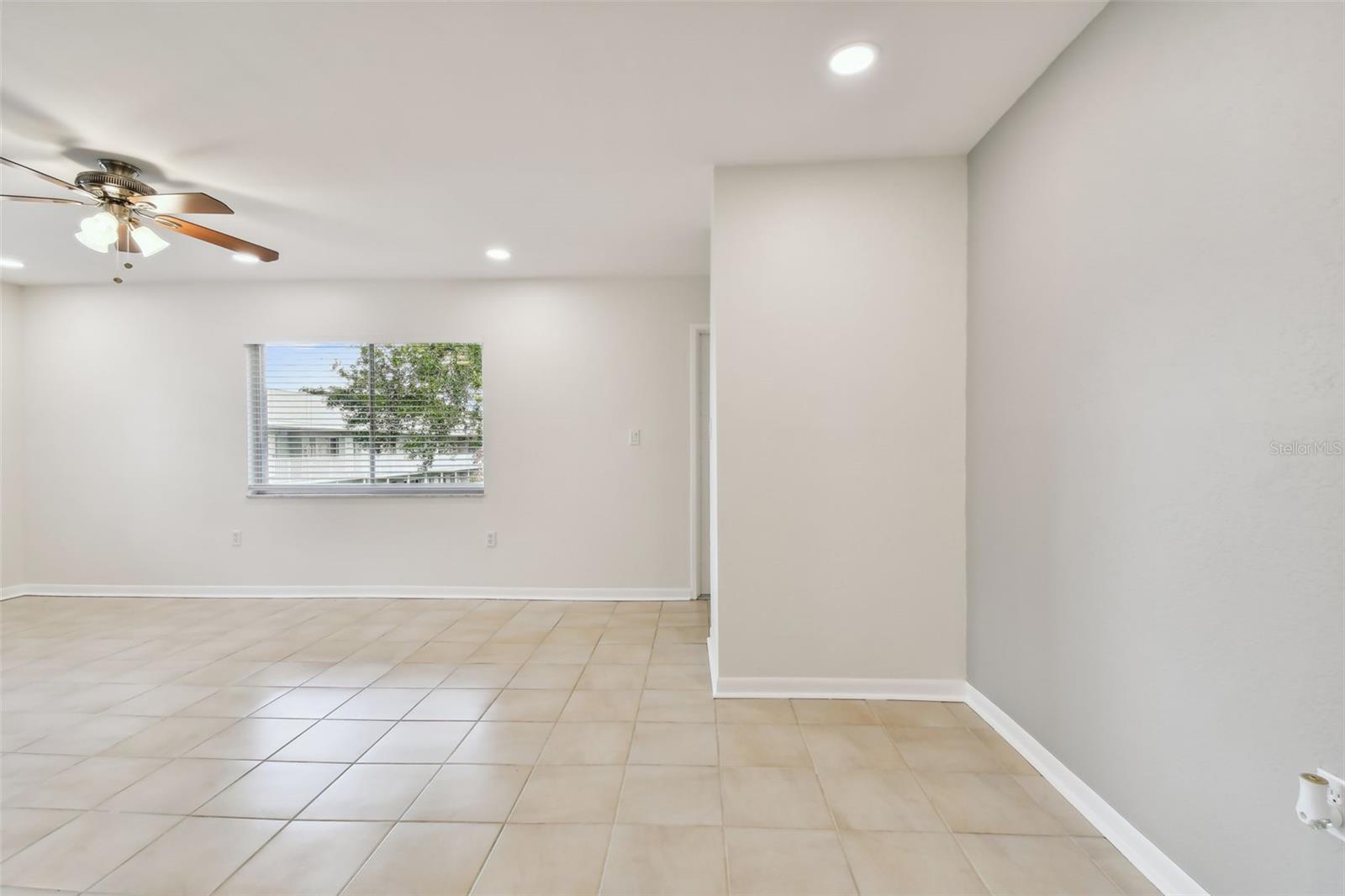 Image 24 of 58 For 379 47th Avenue N 212