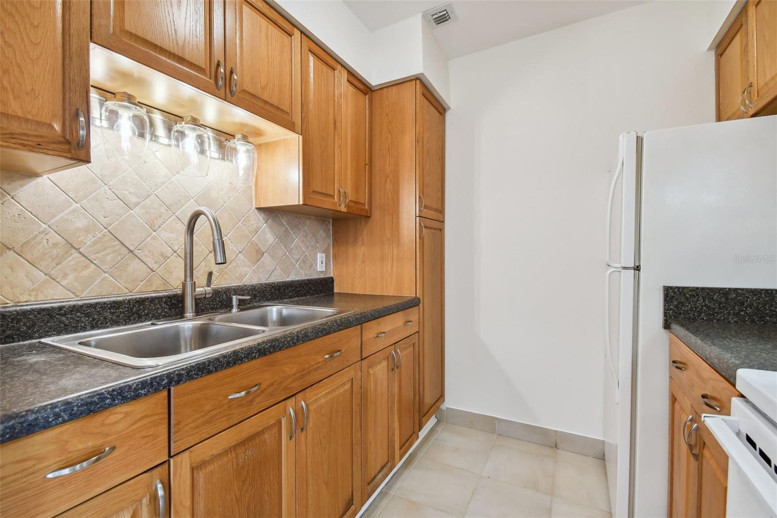 Image 26 of 58 For 379 47th Avenue N 212