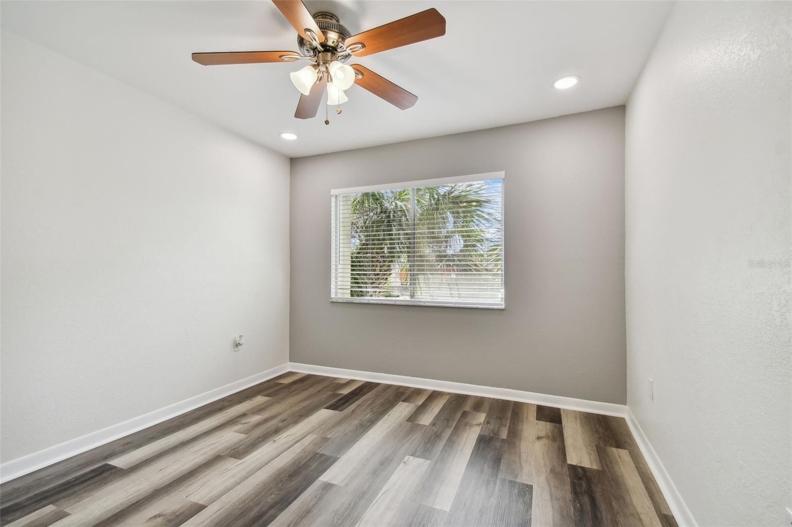 Image 41 of 58 For 379 47th Avenue N 212