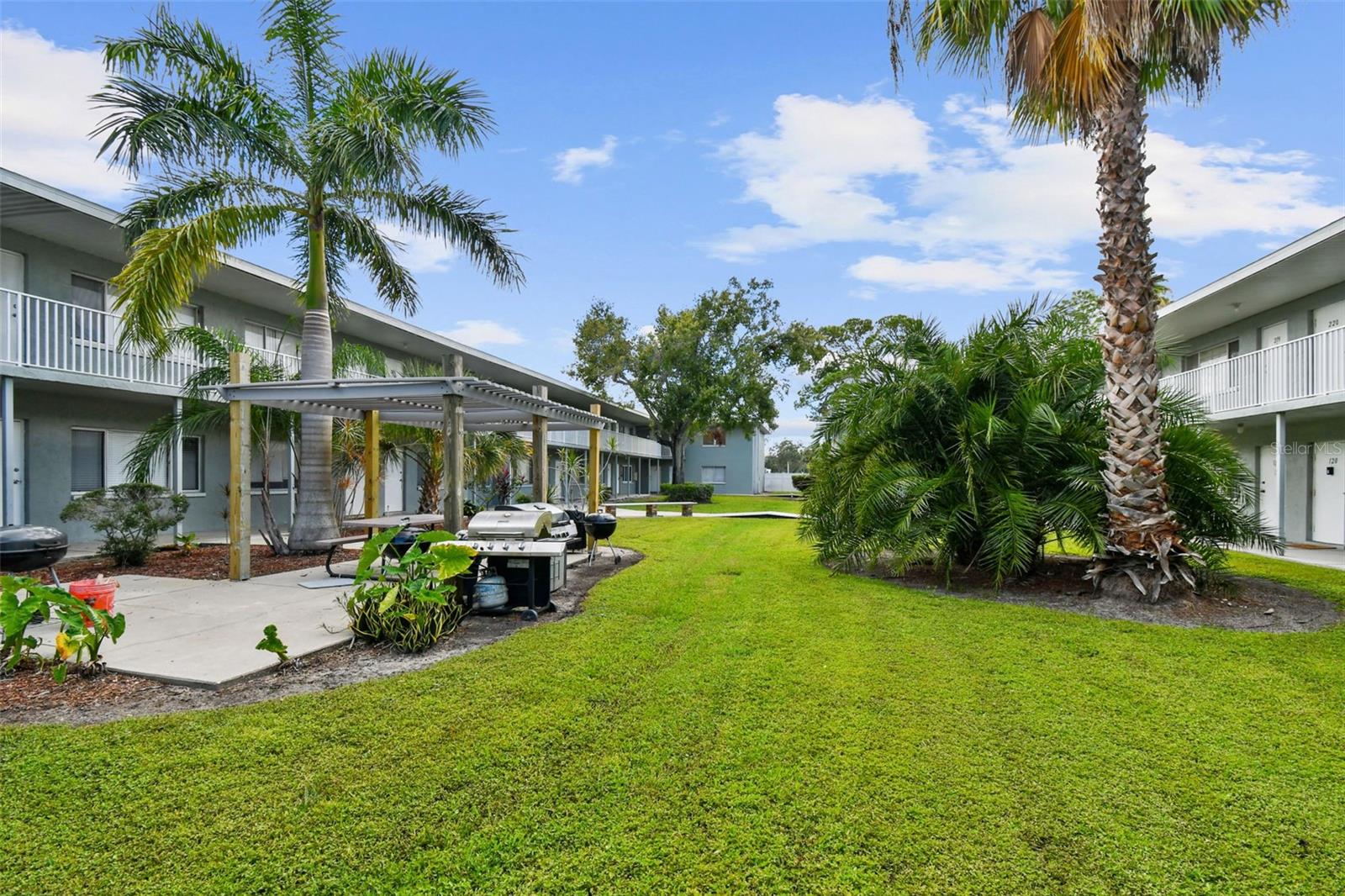 Image 49 of 58 For 379 47th Avenue N 212