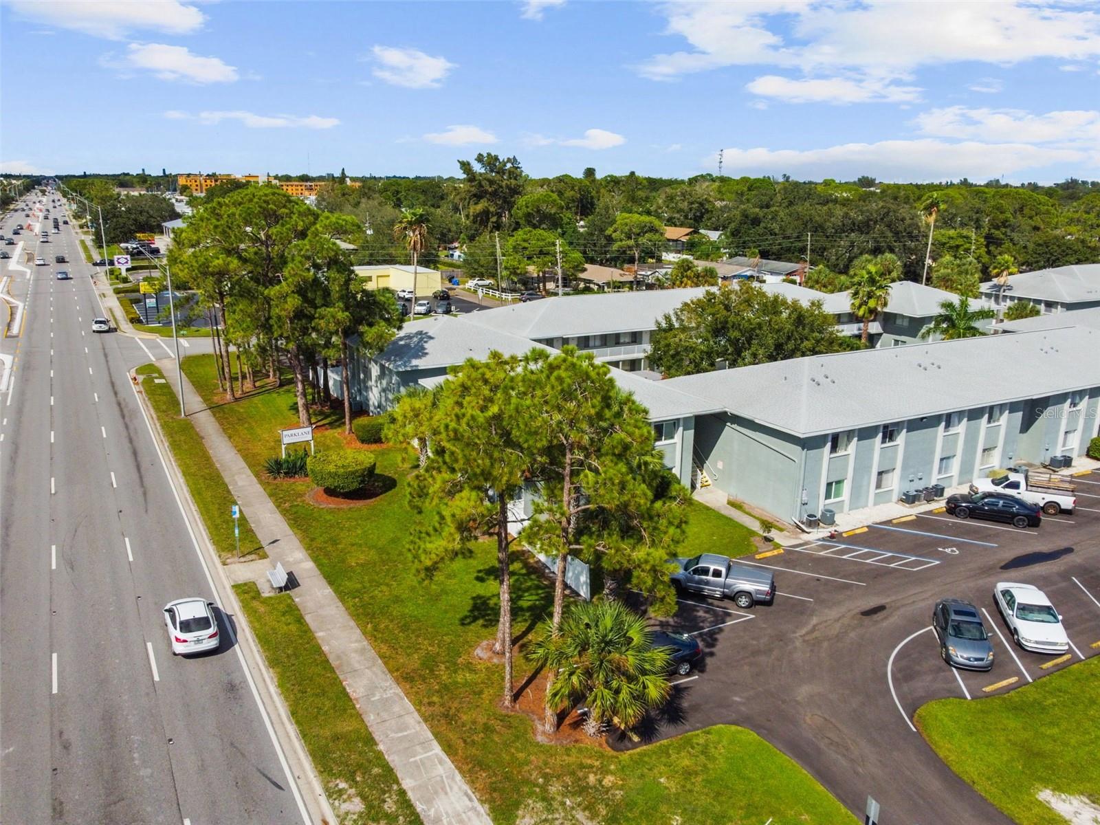 Image 6 of 58 For 379 47th Avenue N 212