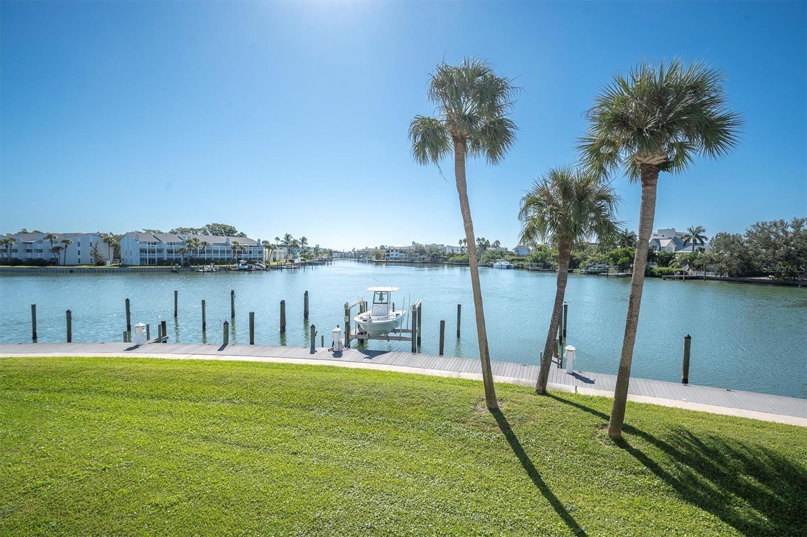 Image 10 of 60 For 12364 Capri Circle N