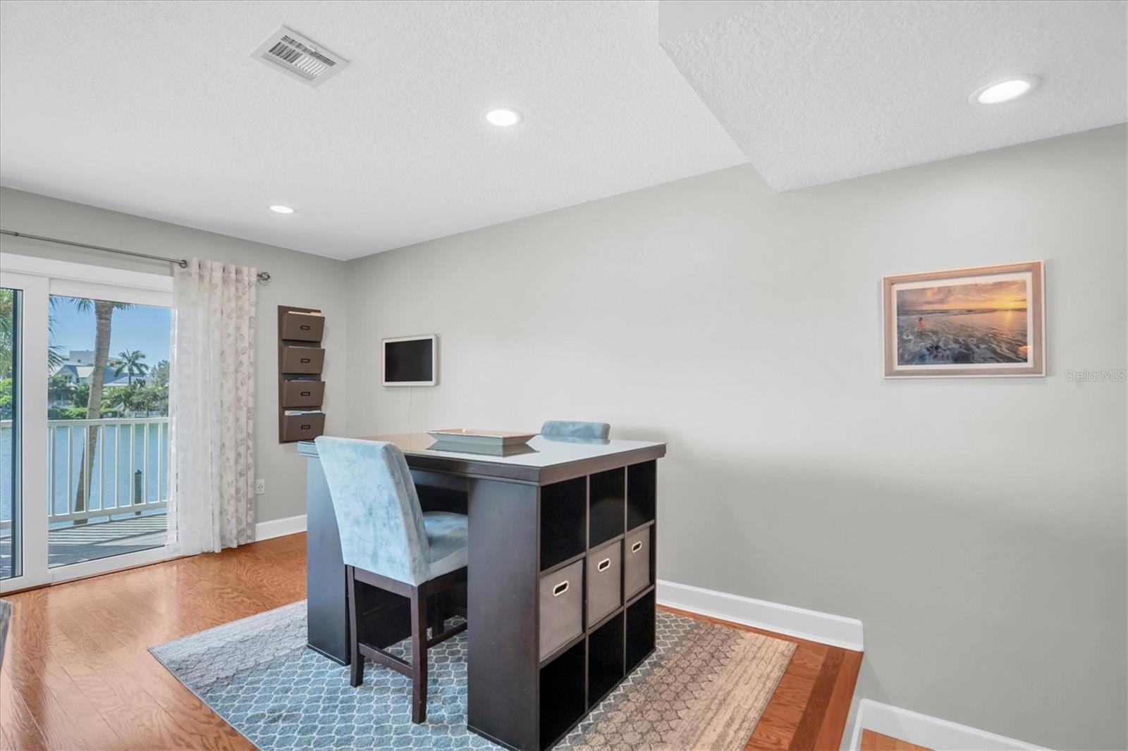 Image 11 of 60 For 12364 Capri Circle N