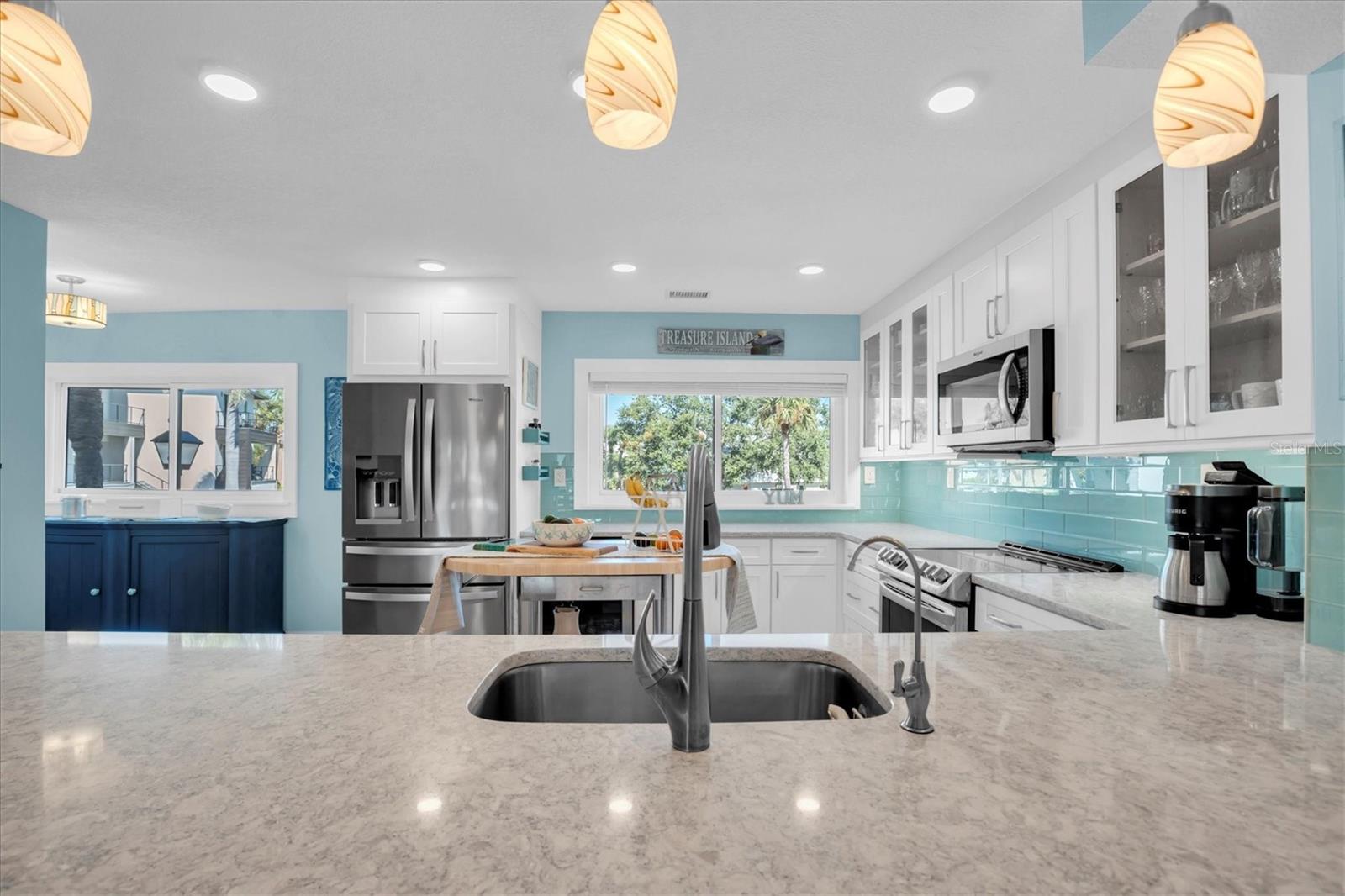 Image 21 of 60 For 12364 Capri Circle N