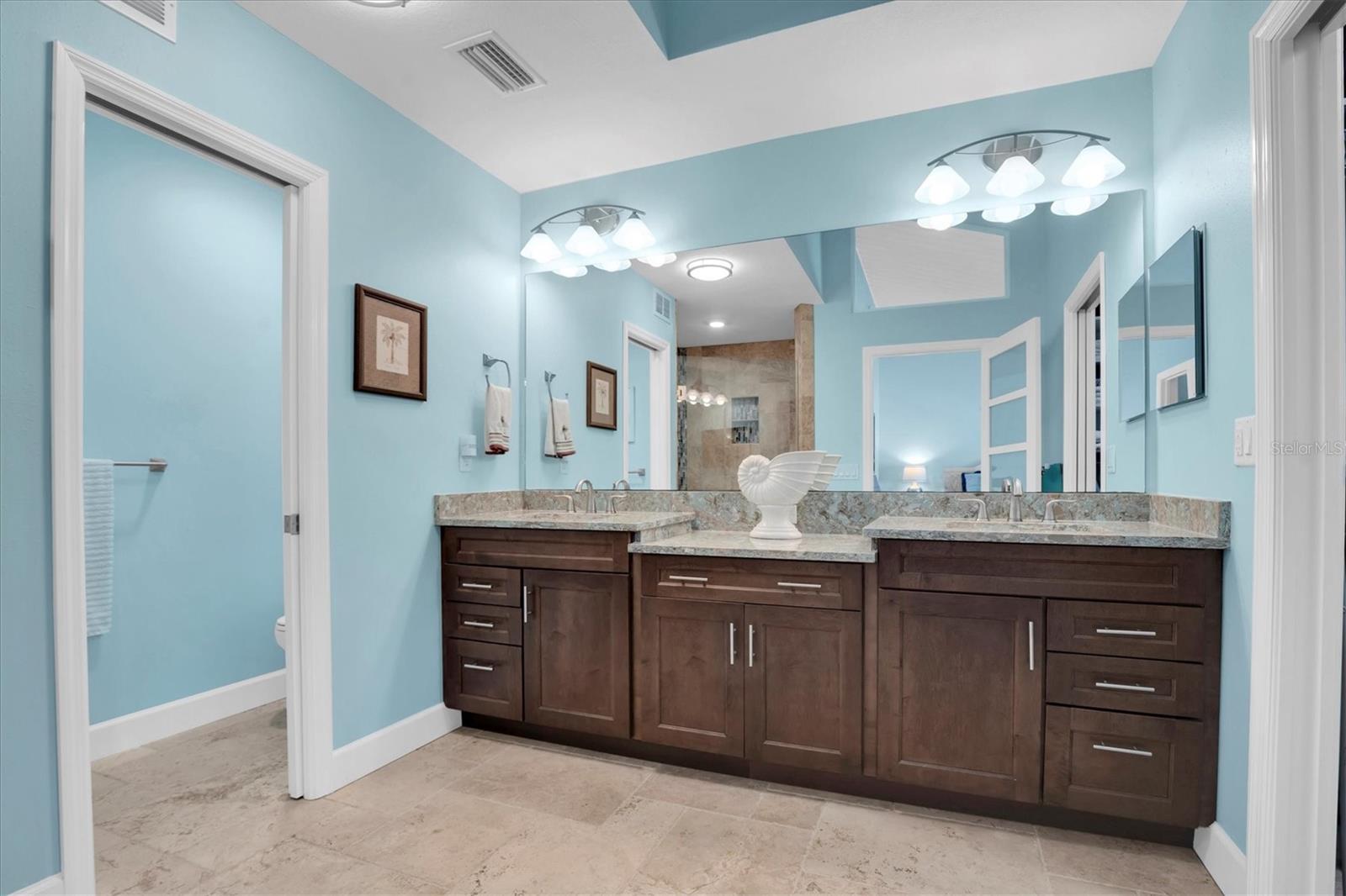 Image 27 of 60 For 12364 Capri Circle N