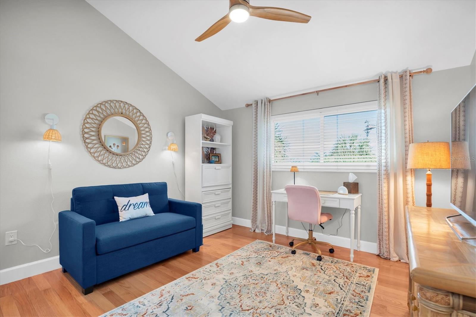 Image 33 of 60 For 12364 Capri Circle N