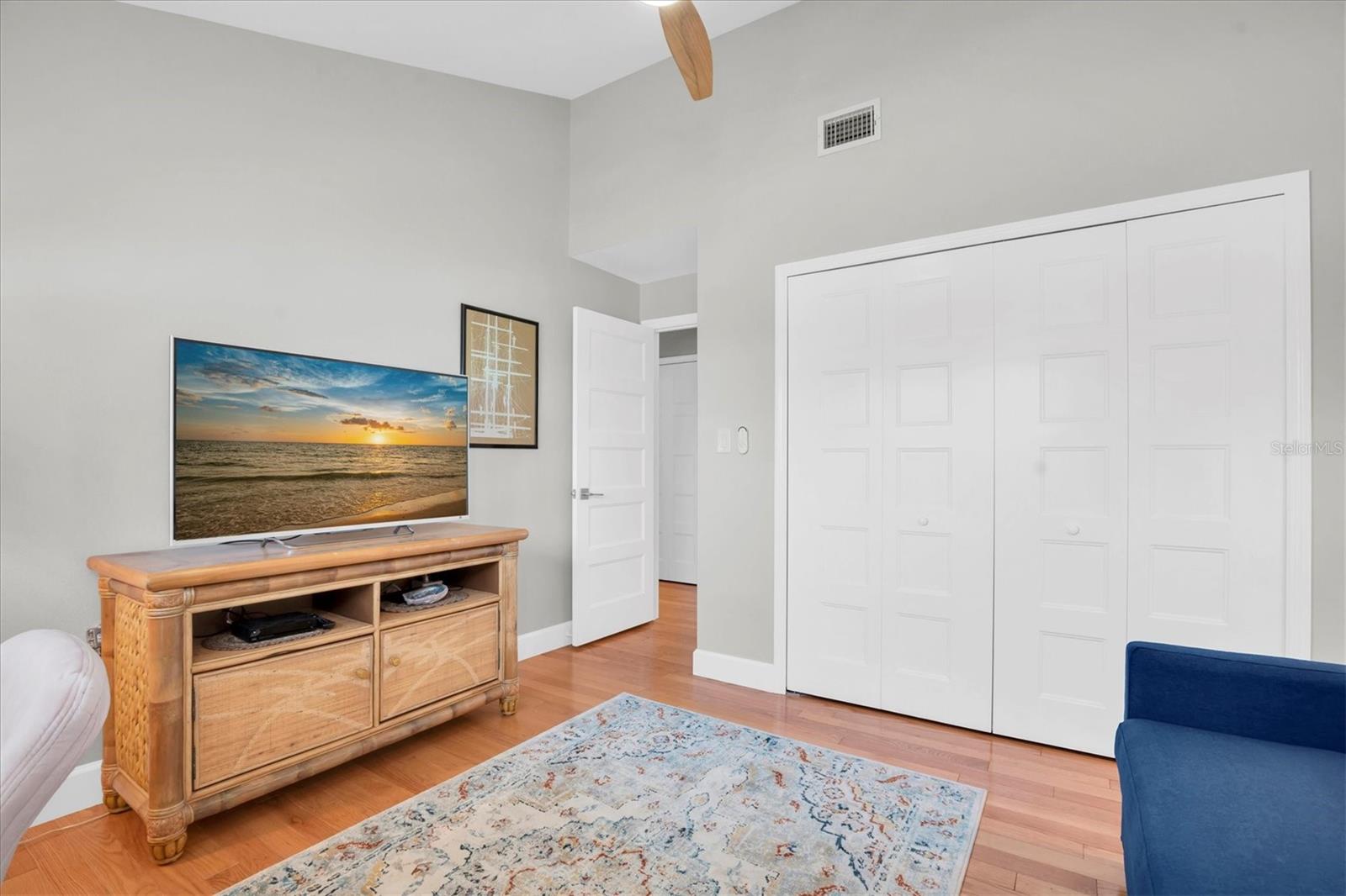 Image 34 of 60 For 12364 Capri Circle N