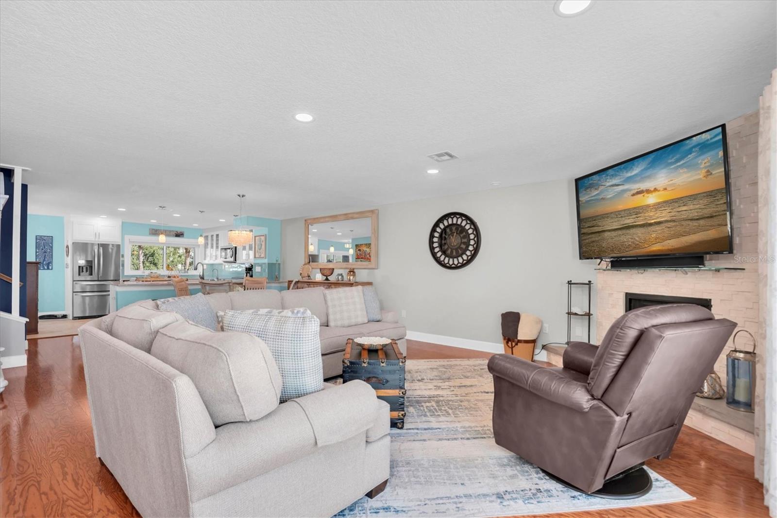 Image 5 of 60 For 12364 Capri Circle N