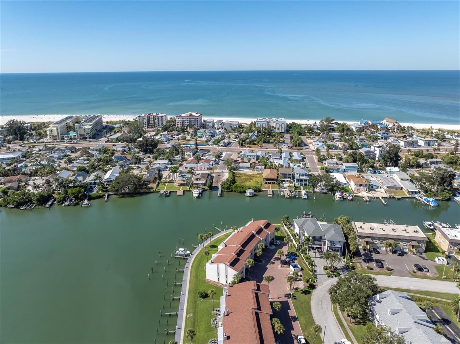 Image 51 of 60 For 12364 Capri Circle N