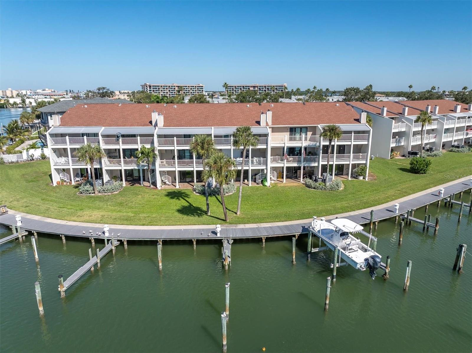 Image 54 of 60 For 12364 Capri Circle N