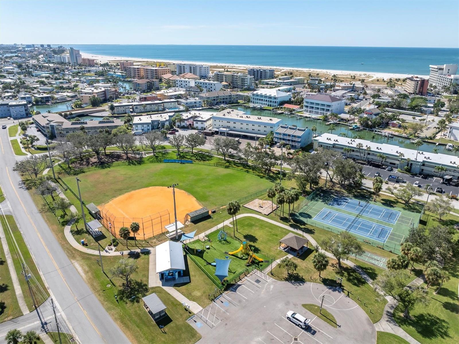 Image 57 of 60 For 12364 Capri Circle N