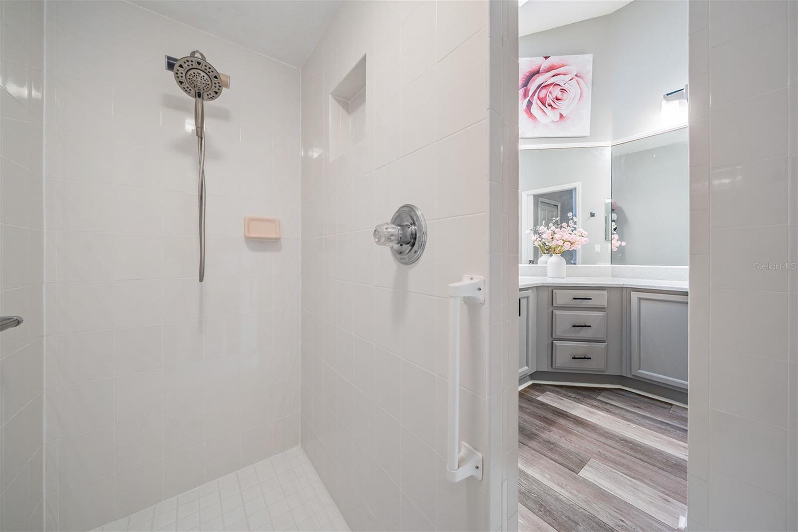 Image 24 of 57 For 525 Bent Oak Court