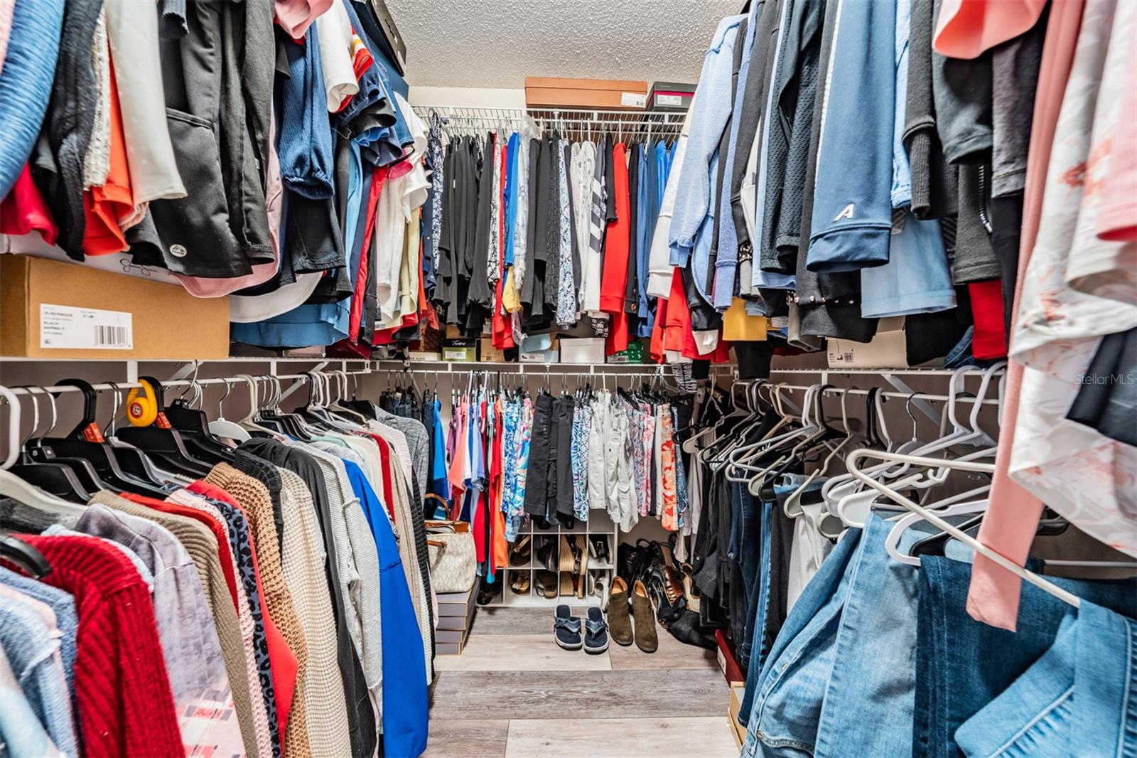 Image 25 of 57 For 525 Bent Oak Court