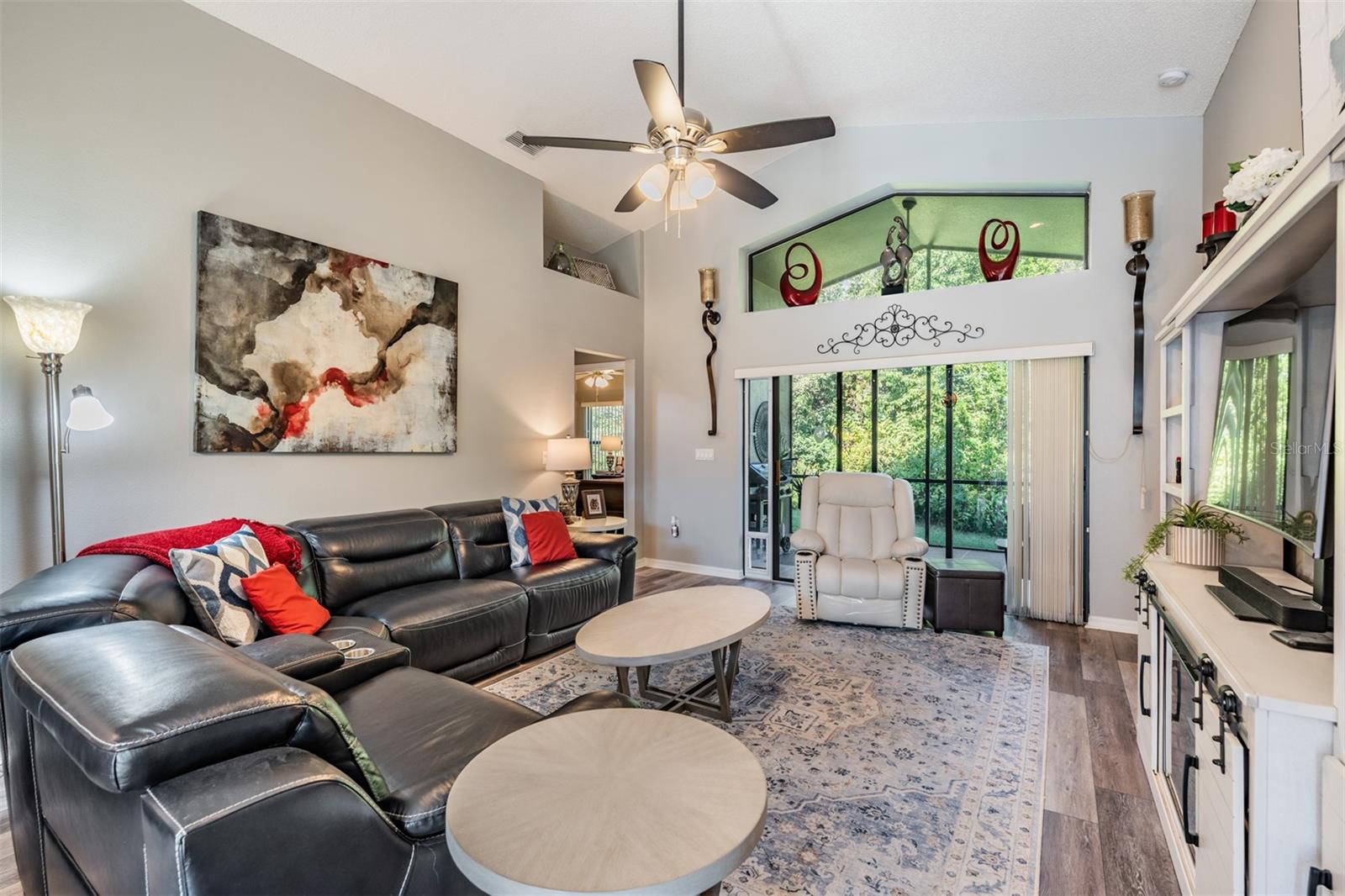 Image 3 of 57 For 525 Bent Oak Court