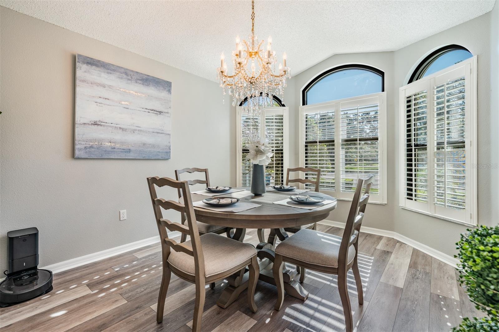 Image 4 of 57 For 525 Bent Oak Court