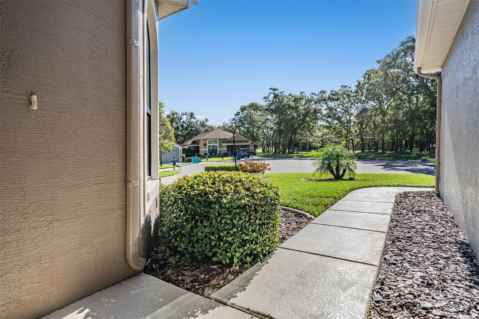 Image 7 of 57 For 525 Bent Oak Court