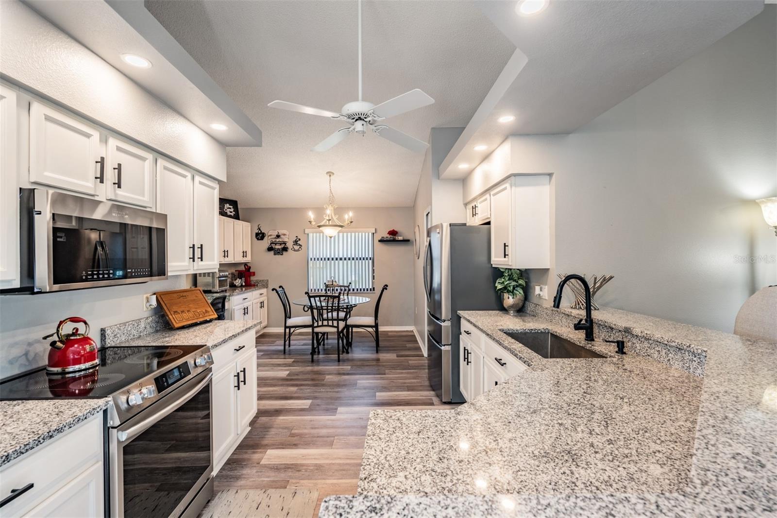 Image 8 of 57 For 525 Bent Oak Court