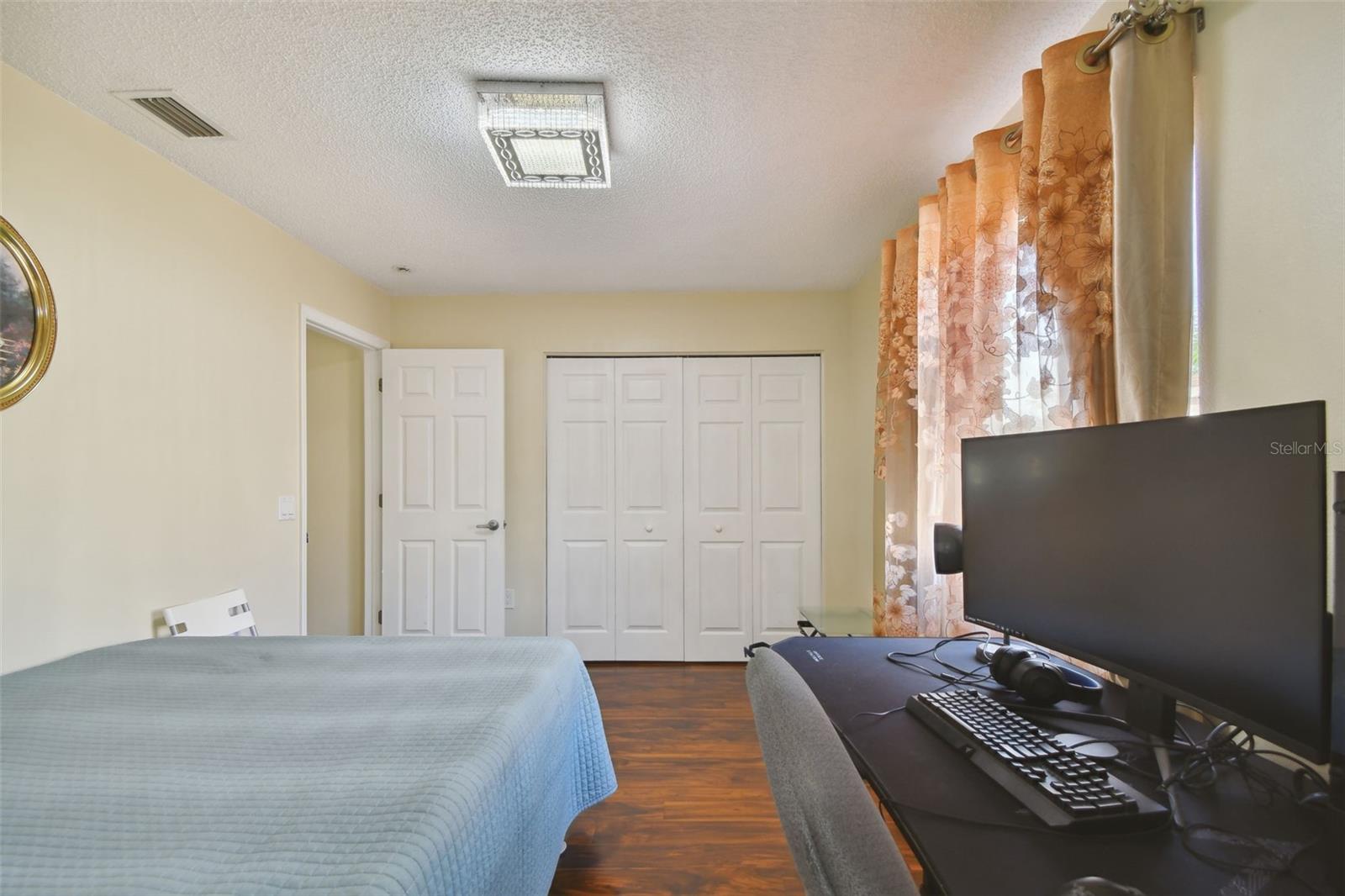 Image 42 of 58 For 1637 Gray Bark Drive