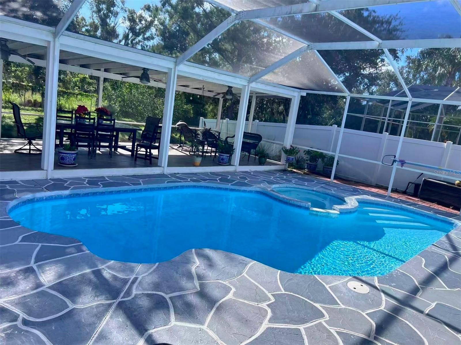 Image 9 of 58 For 1637 Gray Bark Drive