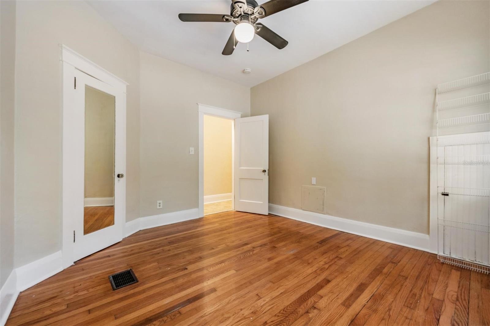 Image 12 of 19 For 1000 Crenshaw Street