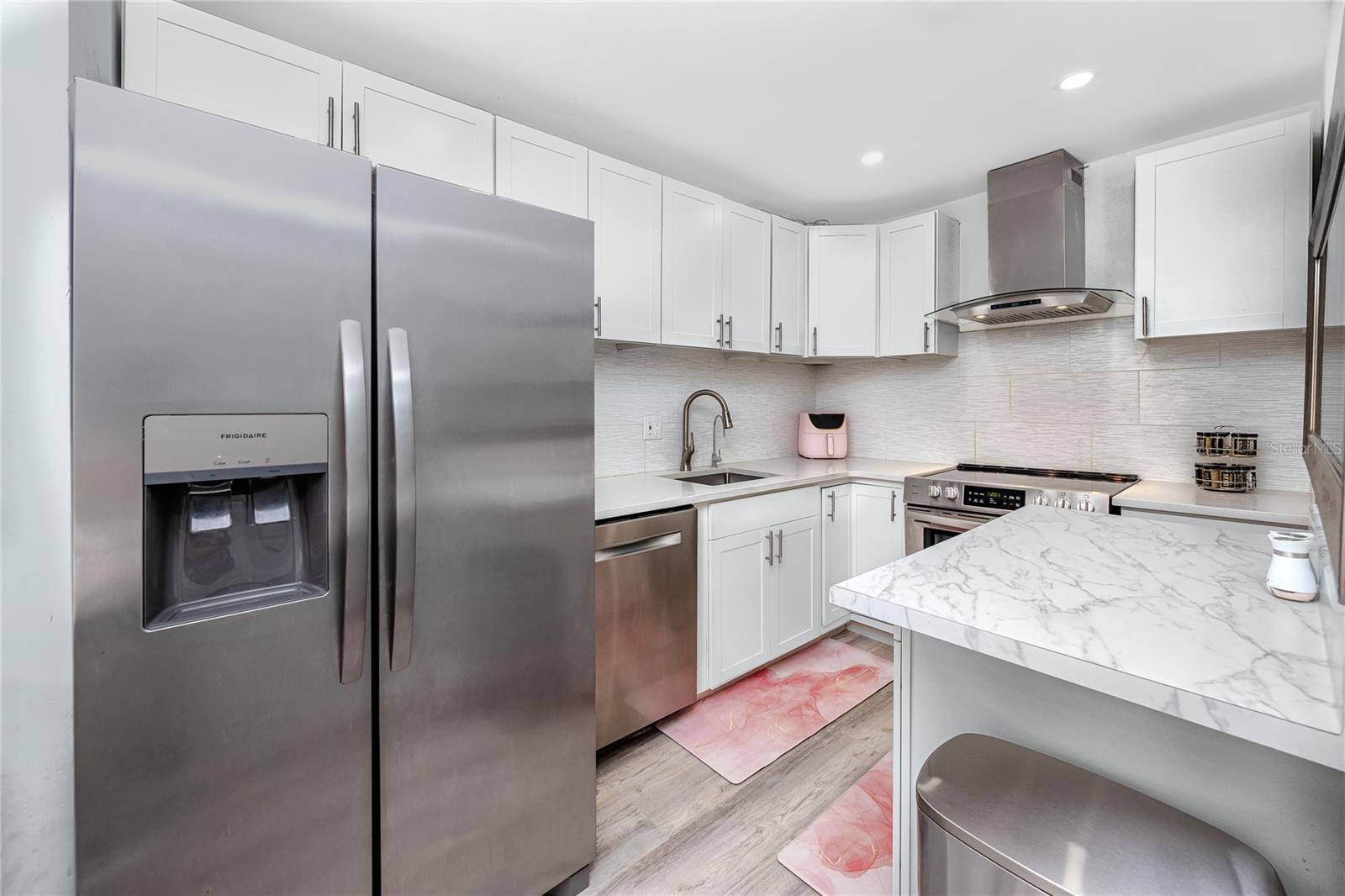 Image 14 of 44 For 607 Haven Place 607