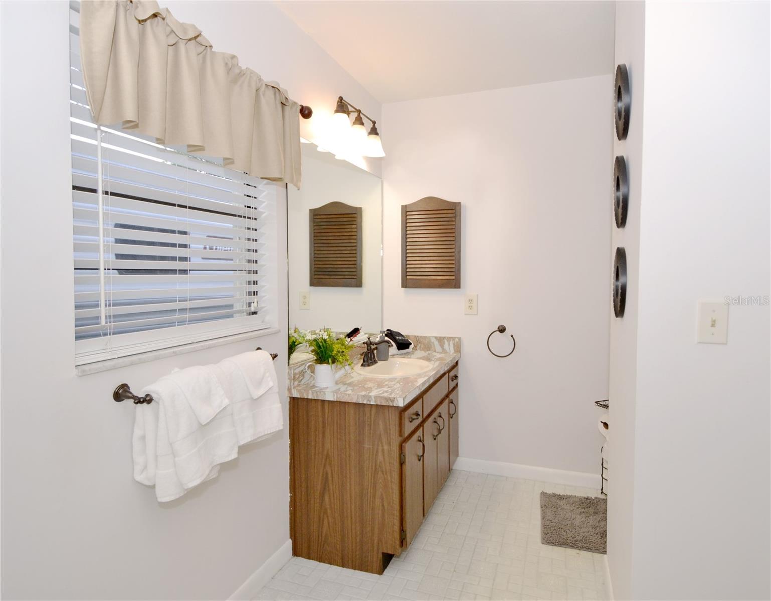 Image 18 of 28 For 1825 Streetman Drive