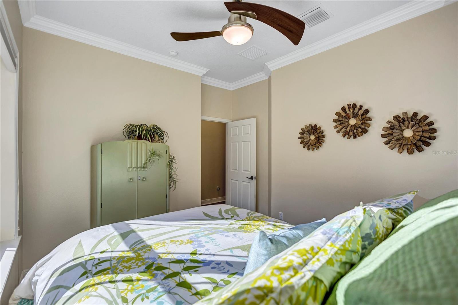 Image 18 of 89 For 333 South Avenue