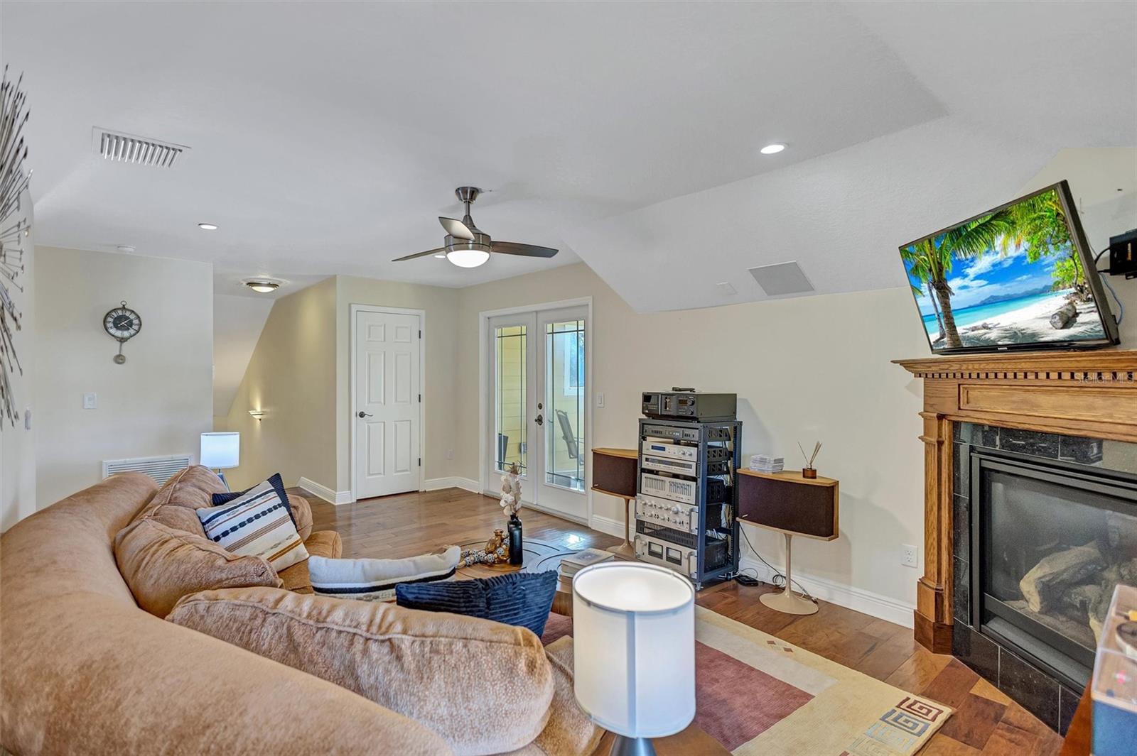 Image 50 of 89 For 333 South Avenue