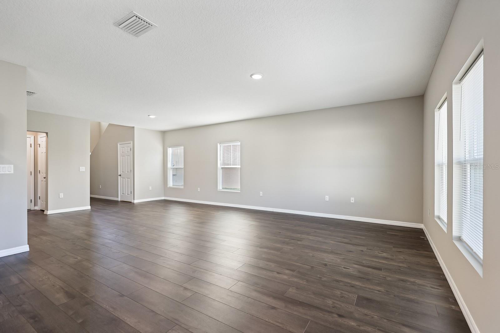 Image 5 of 40 For 12857 Tannencrest Drive