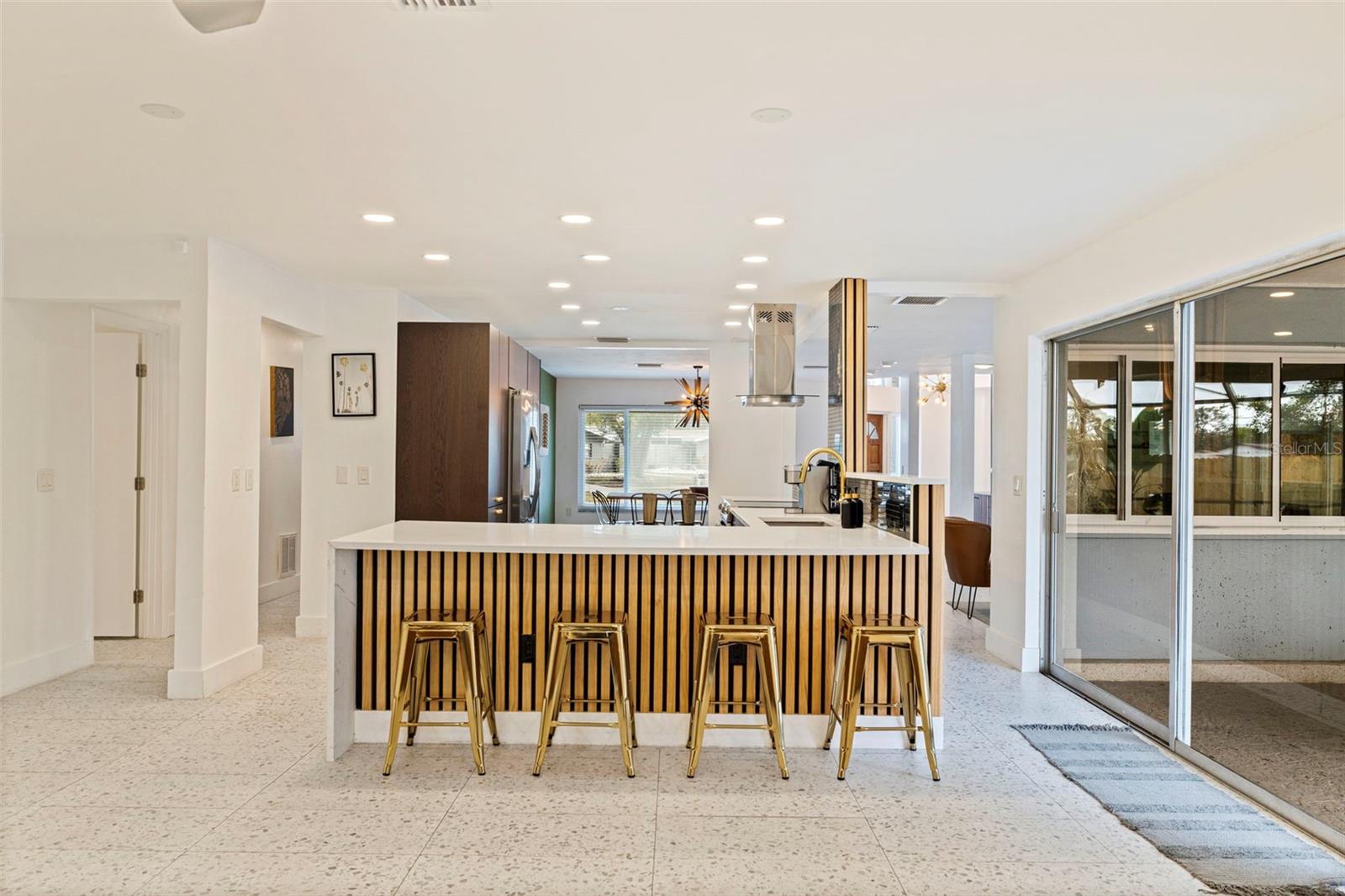 Image 15 of 43 For 2130 14th Avenue Sw