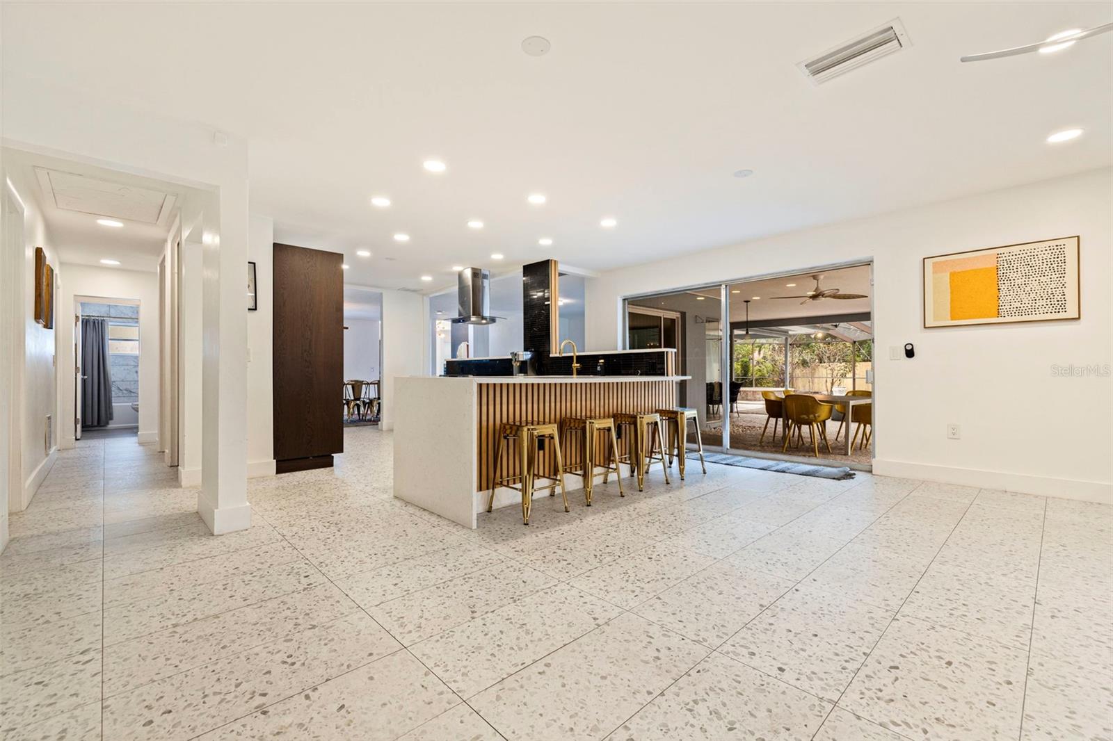 Image 16 of 43 For 2130 14th Avenue Sw